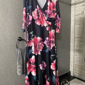 Elegant Black and Pink Floral Maxi Dress